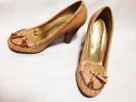 【used新品同様】ベージュタッセルパンプス