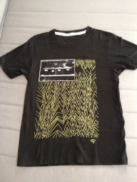 Tシャツ