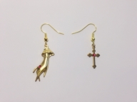 ビクトリアンハンド ピアス